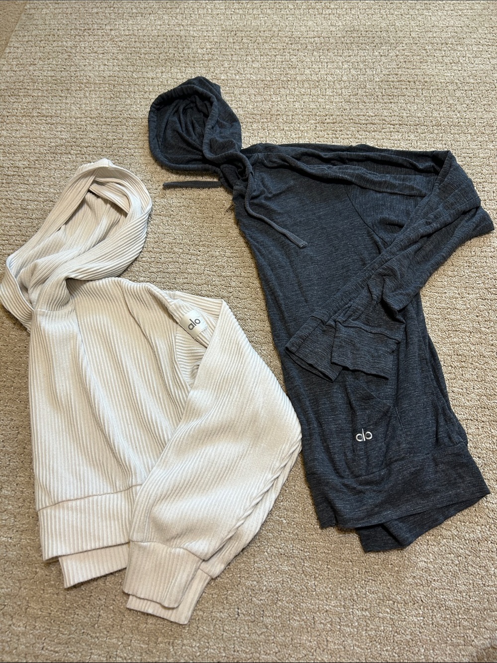 Alo bundle 2 hoodies
